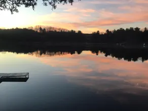Tranquil 2 Bedroom Getaway on Private Lake - Image 4