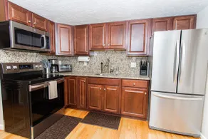 Peaceful Guest House | Hot Tub | 20 Min to Boston - Image 3