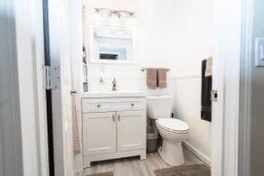 Peaceful Guest House | Hot Tub | 20 Min to Boston - Image 2