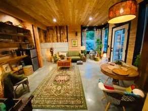 EV-Luxury Unique Suite/Hottub/Sauna/cold plunge - Image 3