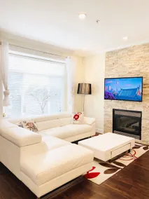 3-bedroom home in Vancouver Central /Near Airport - Image 4