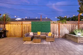 Spacious Retreat with King Suite and Private Yard - Image 3