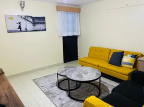 Stylish centrally located apt: secure,WiFi&parking - Image 2