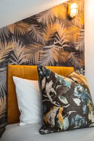 The West End Loft - 5* Retreat - Private Parking! - Image 2