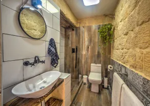Roam Gozo - The Bunker - Stunning 1 Bed Farmhouse Condo - Rare Find! - Image 5