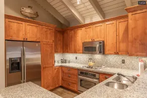 2br+loft Townhome @ base of Dollar Mtn. ski area; hot tub & pool - Image 5