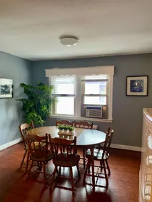 Lovely 2nd Fl. Apt. On Street Parking, Fast Wi-Fi - Image 3