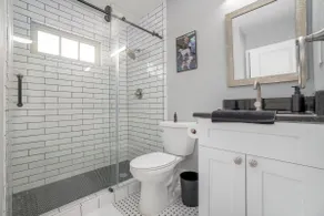 Casita Fiesta - 3BD/1BA Renovated House Central SA - Image 3