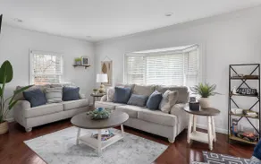 Amazing updated 2 bedroom home 2 bath. - Image 5