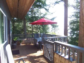 Waterfront, 2 b/r private cottage, sleep 6, pets - Image 2