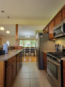 Luxurious Beavercreek Ohio Home, with Large Yard! - Image 5