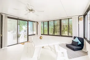Beautiful Lake View! Spacious3/2 Monthly Special! - Image 4
