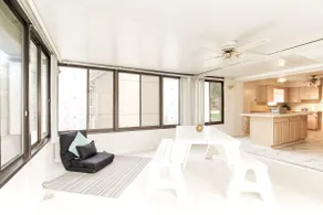 Beautiful Lake View! Spacious3/2 Monthly Special! - Image 3