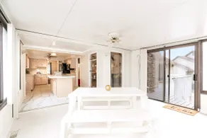 Beautiful Lake View! Spacious3/2 Monthly Special! - Image 5