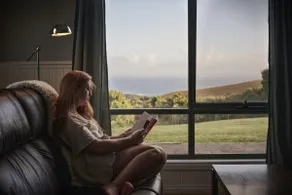 Cottage with ocean views, mid Great Ocean Road - Image 5