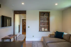 Garden apt with river views in downtown Kingston - Image 3