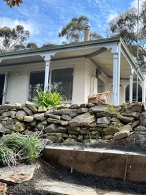 Relaxing Clare Valley views with 3 Bedrooms. - Image 3