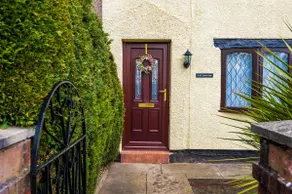Spacious and Delightful - Sunshine Cottage - Image 2