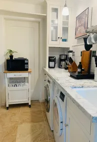 Mission Hills Garden Apartment - Image 4