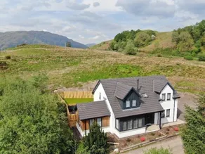 Beautiful 6 bedroom home with hot tub near Oban - Image 4