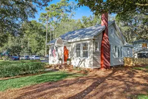 Retro Bungalow - Image 2