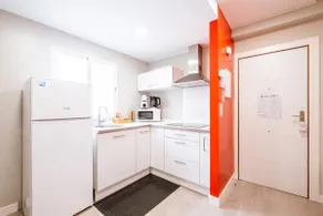 Apartment with Wi-Fi in downtown Zaragoza - Image 5