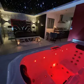 Suite with private spa 20 minutes from Tours (37) - Image 3