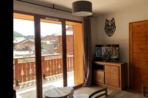 Charming La Joue Du Loup chalet (sleeps 6 to 8) 300 meters from the slopes - Image 3
