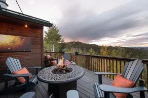 Views, Hottub, Sauna, Axe-Throwing, Top 1% Listing - Image 3