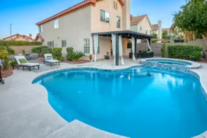 Luxurious 4 Bedroom Villa With a Pool - Image 2