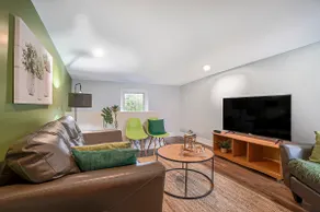 Le Central – Zen: Minimalist and Comfortable - Image 5