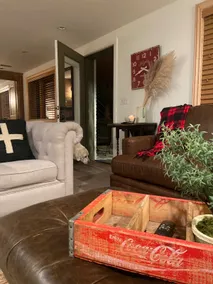 Designer Retreat! +King/Queen, fireplace, hot tub - Image 2