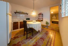 Cozy apartment with terrace - Image 3