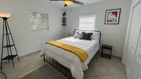 Spacious Home by the Bay FAST Wi-Fi & Coffee - Image 2