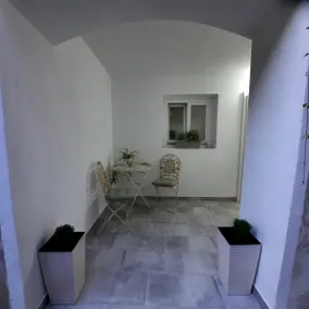 Studio apartment in the very center of the city. Pleasant - Image 5
