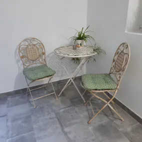 Studio apartment in the very center of the city. Pleasant - Image 4