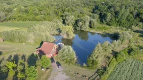 Attractive rural house in seclusion with a lake - Image 3