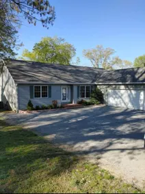 lakehome 2. 3 bed room. pontoon available to rent - Image 5
