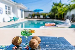 Aqua Azzurra, Heated Pool Villa 7 Min to Beach - Image 4