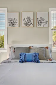 Walk to UVA • Modern Townhome • Long‑Stay Ready - Image 2