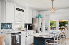 Beautiful Lake Front Cottage on Lake Greenwood - Image 4