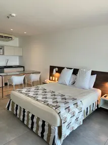 Sea view flat with complete leisure area - Image 2