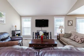 ~It's a Gem~Comfy Hideaway for R&R ~King Bed!~ - Image 3