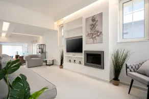 280m² Villa Near the Athenian Riviera - Image 5