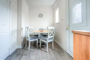 Millfield House - Cosy 2 bed house in Motherwell - Image 3