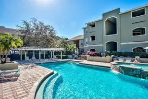 Beautiful GROUND FLOOR condo 2 br /2 ba AVALON - Image 4