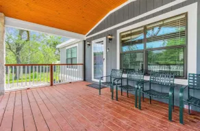 Beautiful 3 Bedroom Ranch house.37 minutes to FIFA - Image 4