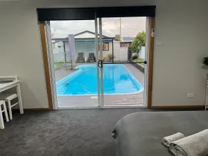 KJ's by the Pool*Close to Wineries*Wi-Fi*Netflix - Image 2