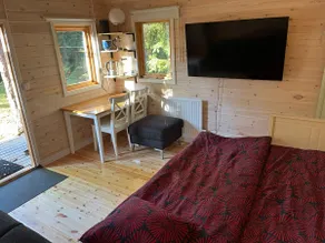 Simple timber guest house close to nature - Image 5