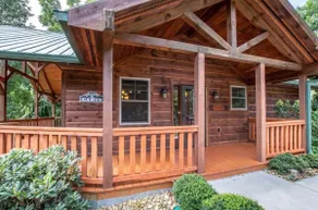 Paradise On The Hill Amazing 3Bedroom 3Bath Cabin - Image 2